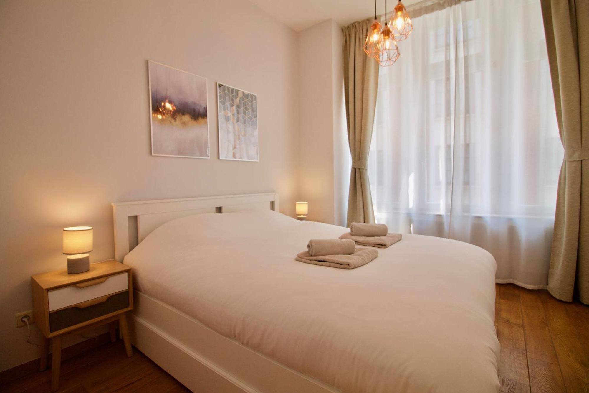 Heart Of Grand Place - Stunning 3Br Triplex Brussels Exterior photo