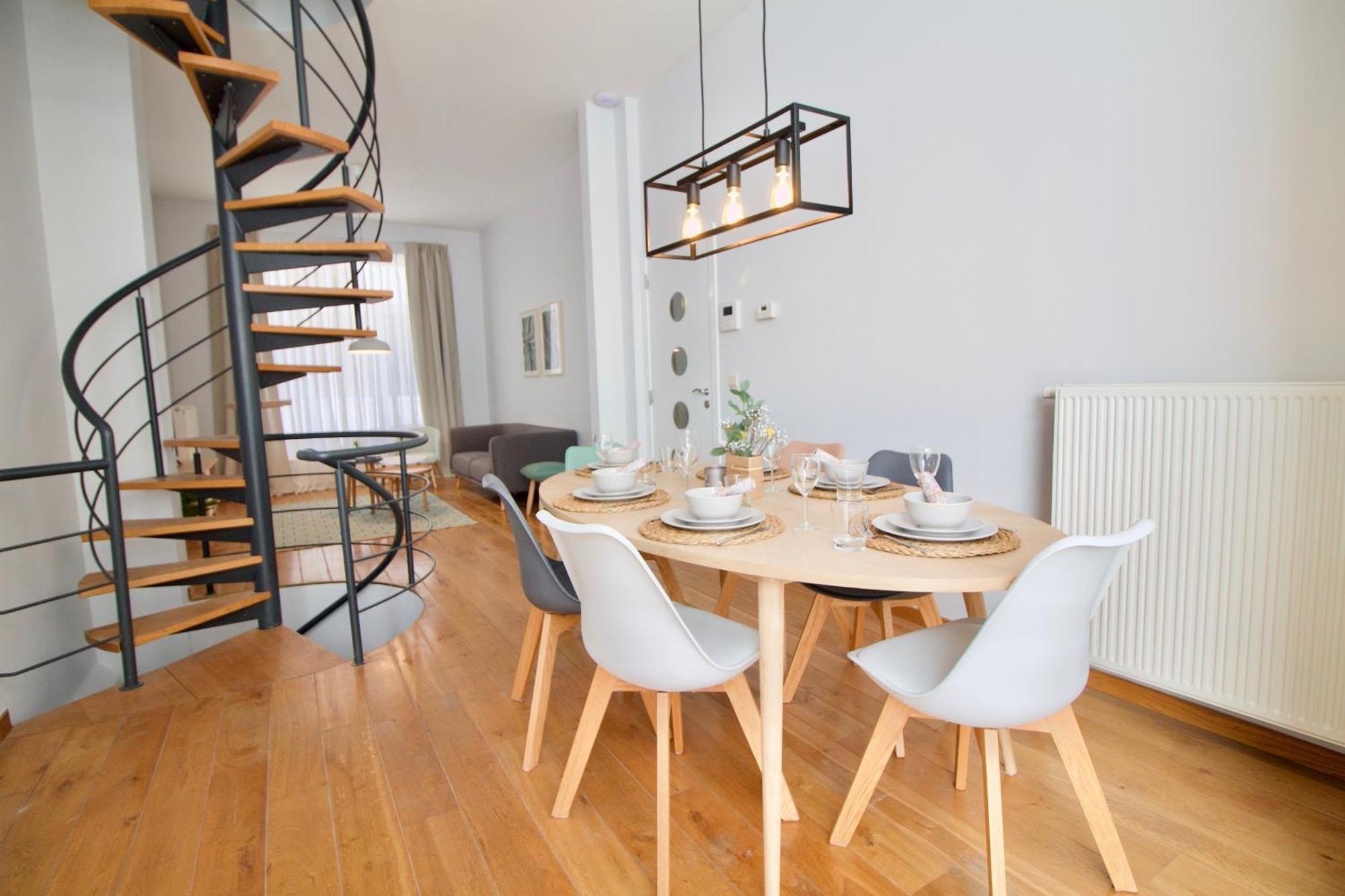 Heart Of Grand Place - Stunning 3Br Triplex Brussels Exterior photo